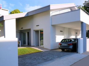 Ferienhaus In Bibione Mit Garten Und Grill Bibione